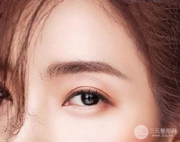 紋眉的圖片果圖|紋眉后結(jié)痂脫落過程圖展示！