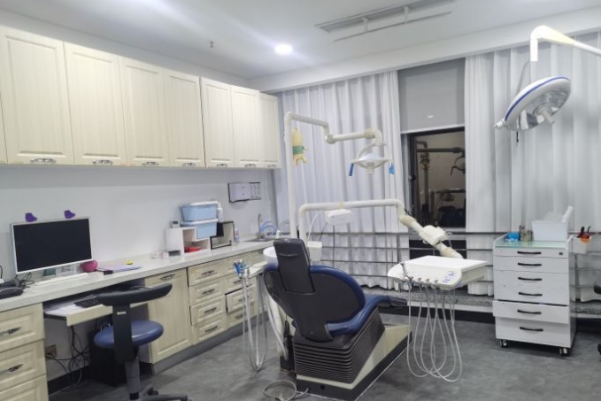 深圳笑果引力口腔